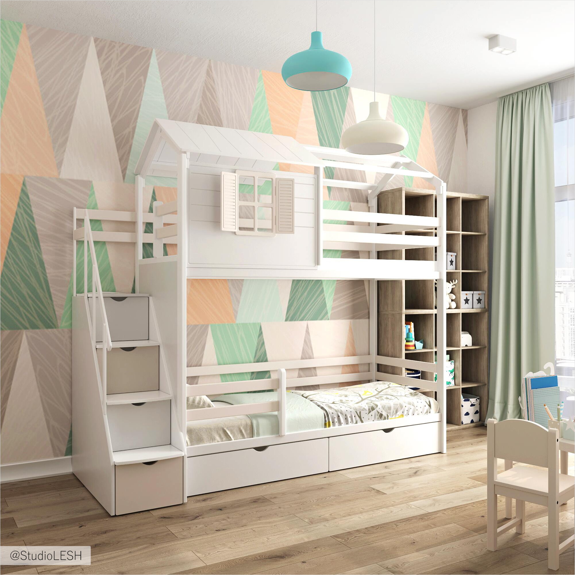 Деревянный домик в интерьере детской комнаты