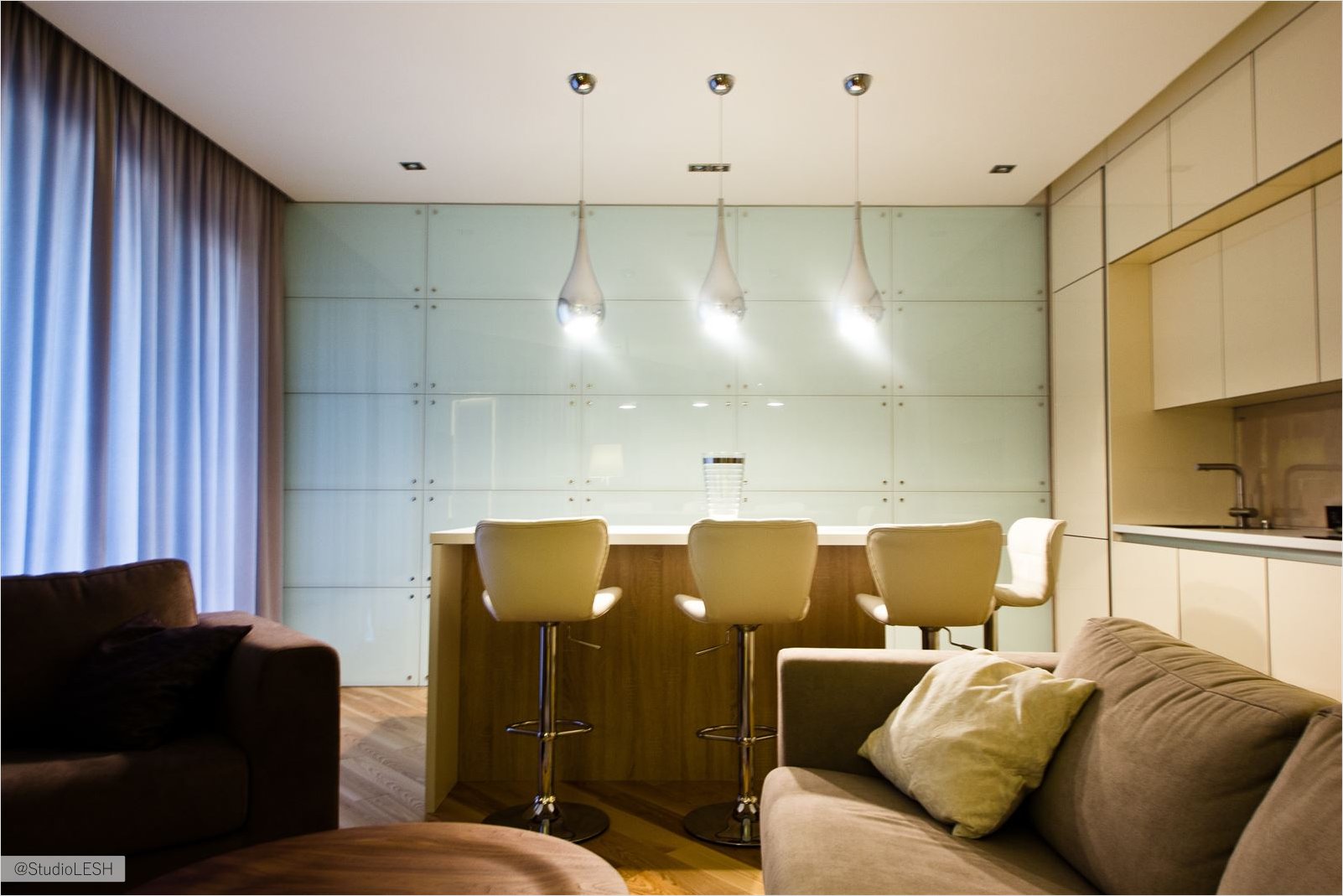 Фото реального интерьера кухни 