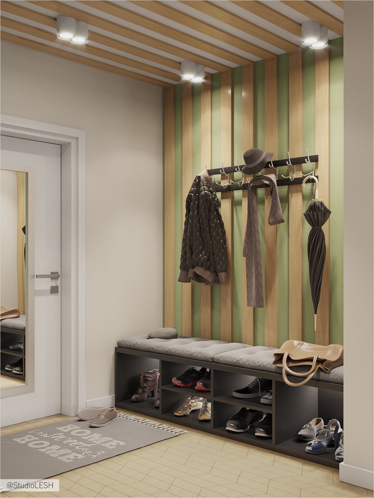 Яркая прихожая