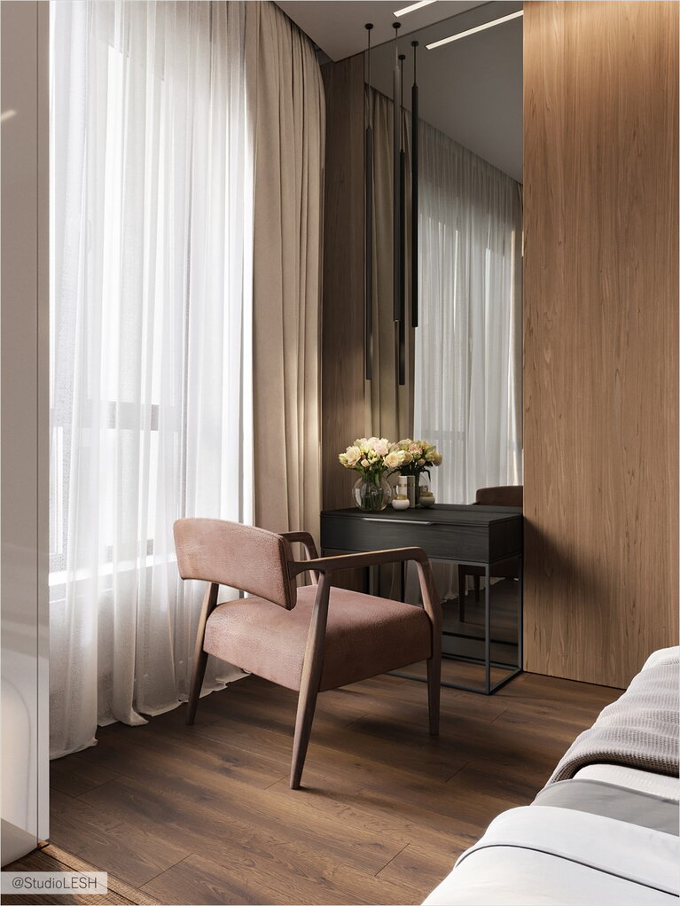 Туалетный столик и зеркало в пол