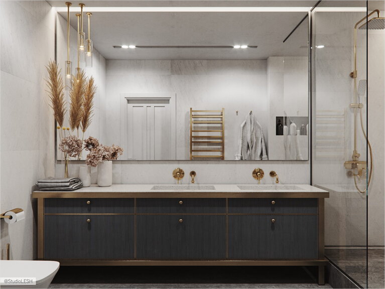 Двойная раковина с рефленой тумбой и стеклянной перегородкой в душевой комнате