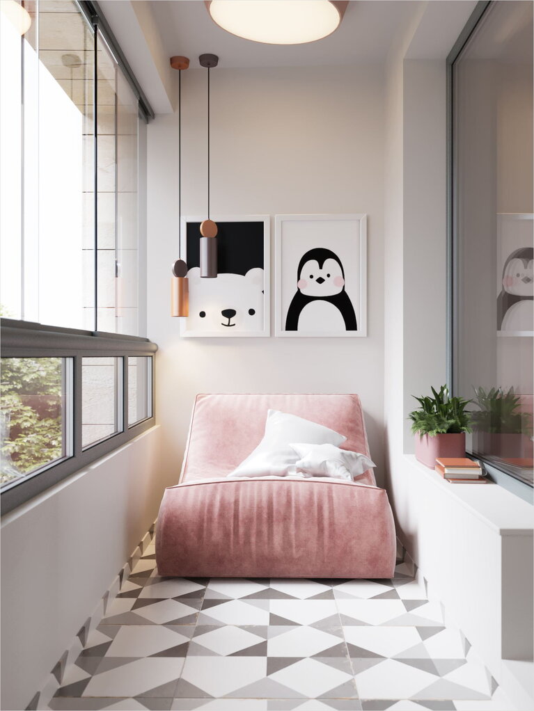 Диван подушка на балконе детской 