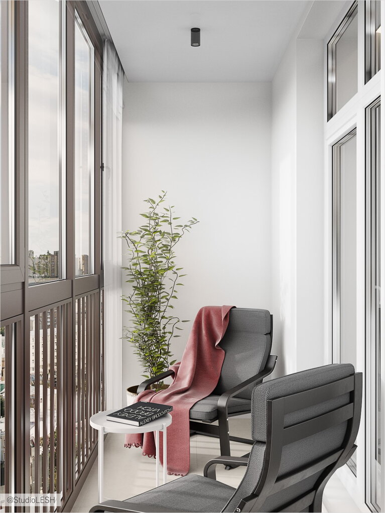 Светлый балкон